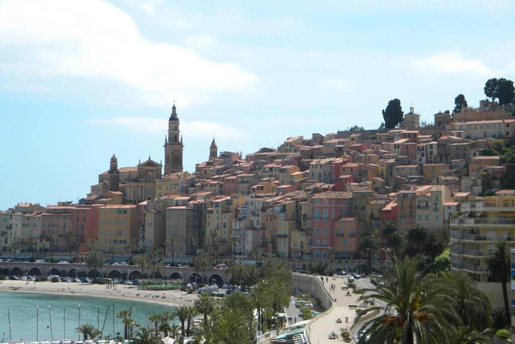 App Le Rocazur Avec Piscine Et Parking En Bord De Mer A 500M Du Centre Ville Menton Luaran gambar